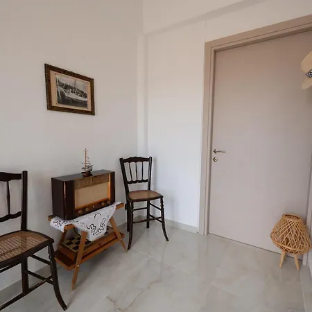 Apartment Lenaki House *