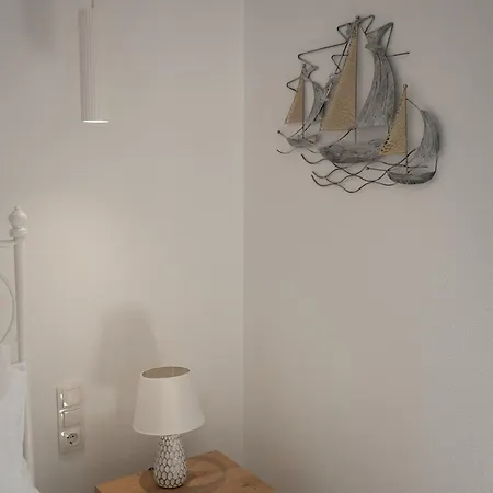 Lenaki House
